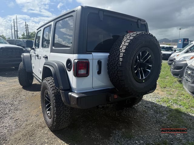 Jeep Wrangler 4-Door Willys 4x4 2026