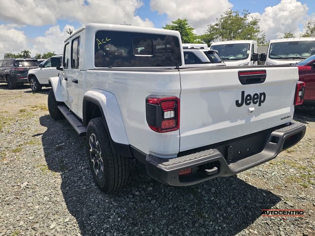 Jeep Gladiator Sahara 4x4 2026