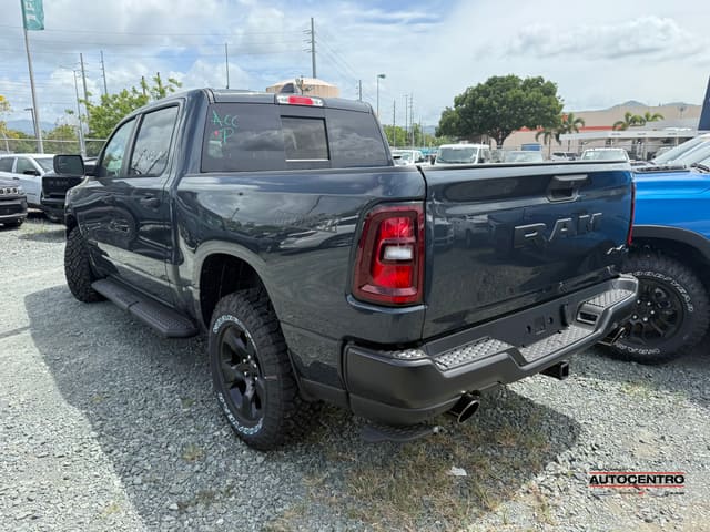 Ram 1500 Express Crew Cab 4x4 5'7" Box 2026