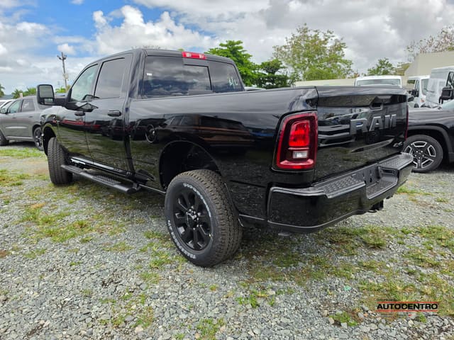 Ram 2500 Black Express Crew Cab 4x4 6'4" Box 2026