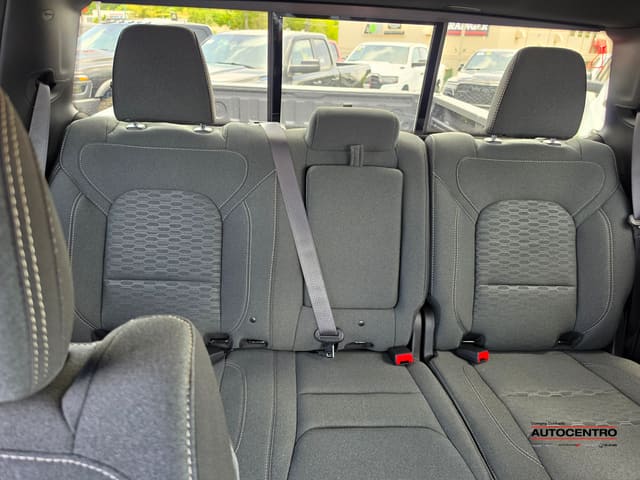 Ram 1500 Express Crew Cab 4x2 5'7" Box 2026