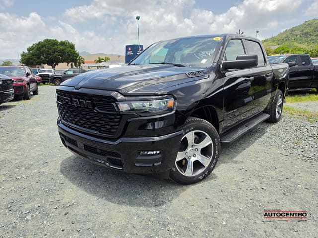 Ram 1500 Express Crew Cab 4x2 5'7" Box 2026