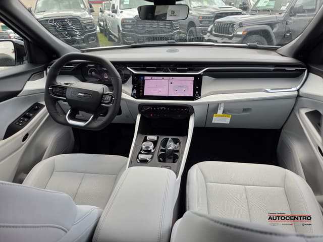 Jeep Cherokee Laredo 4x4 2026