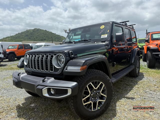 Jeep Wrangler 4-Door Sahara 4x4 2026