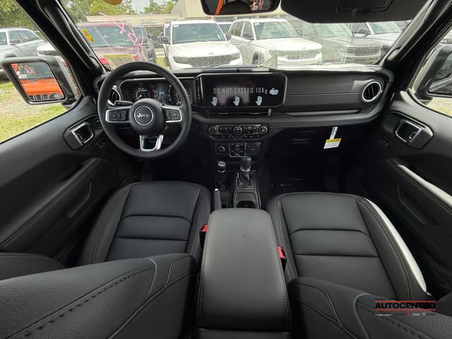 Jeep Wrangler 4-Door Sahara 4x4 2026
