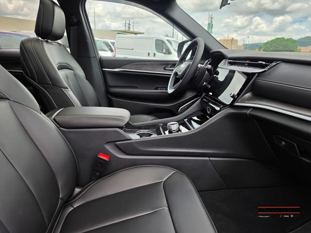 Jeep Grand Cherokee Limited 4x2 2026