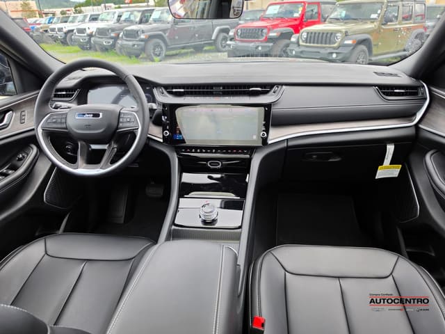 Jeep Grand Cherokee Limited 4x2 2026