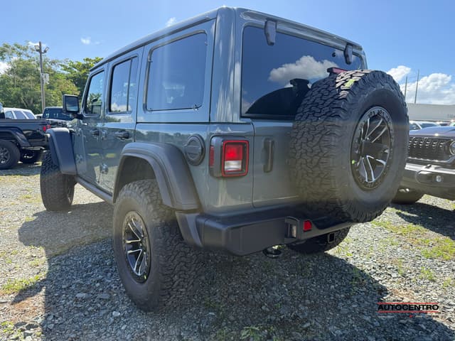 Jeep Wrangler 4-Door Willys 4x4 2026