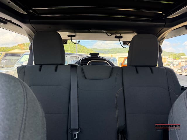 Jeep Wrangler 4-Door Willys 4x4 2026