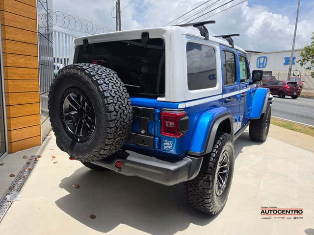 Jeep Wrangler 4-Door Recon 4x4 2026