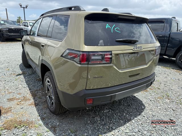 Jeep Cherokee Laredo 4x4 2026