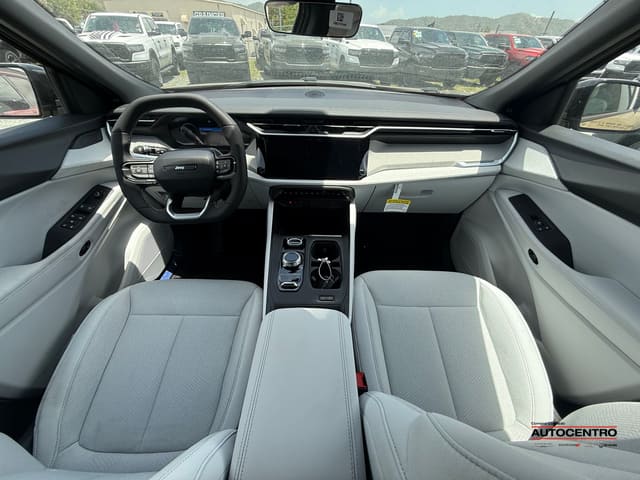 Jeep Cherokee Laredo 4x4 2026