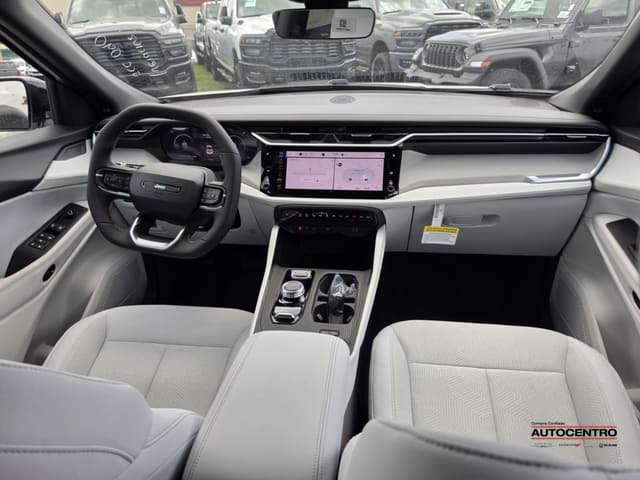 Jeep Cherokee Laredo 4x4 2026