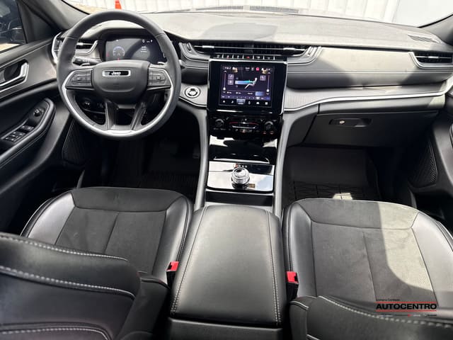 Jeep Grand Cherokee Altitude 2024