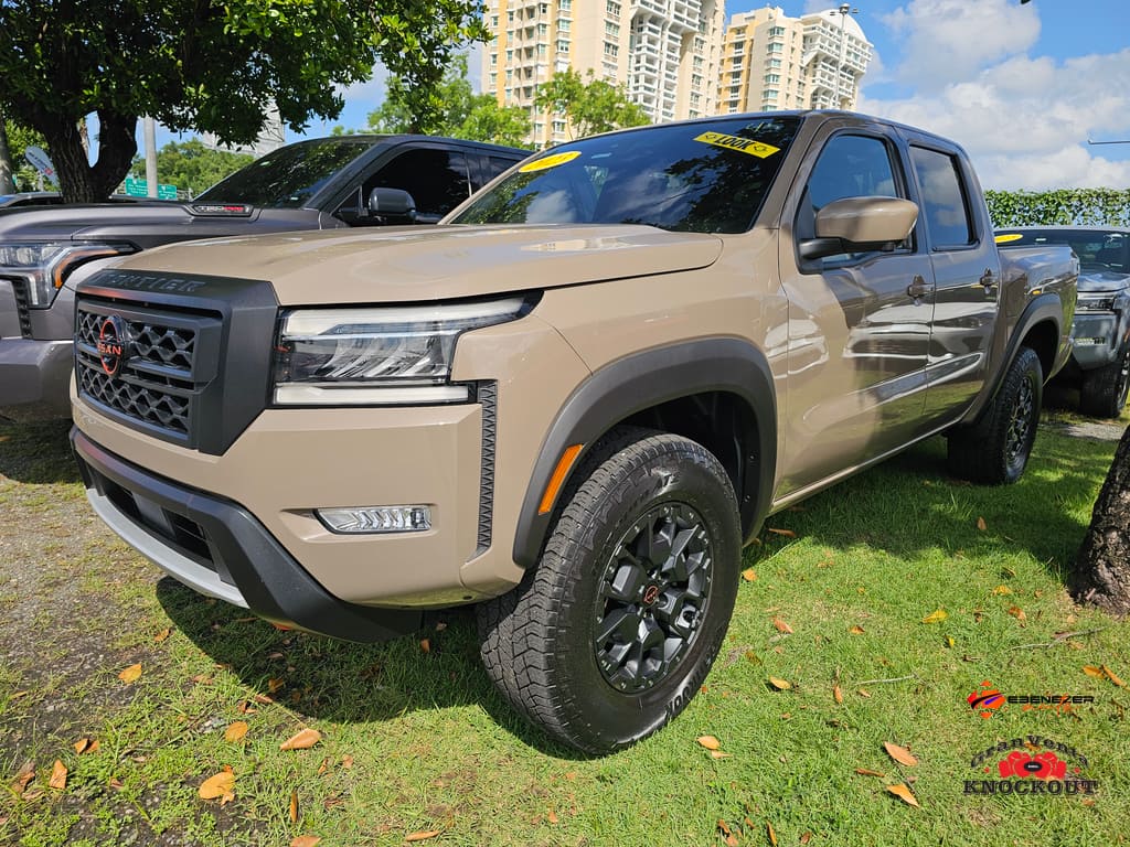 2023 Nissan Frontier's photo