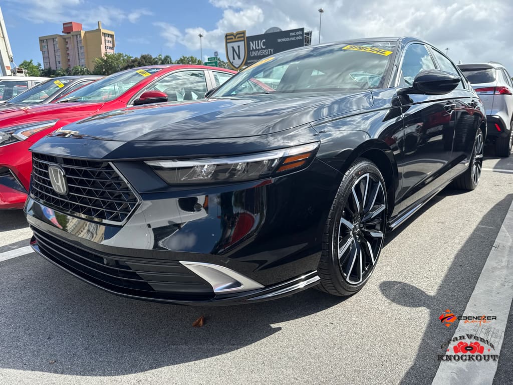 2023 Honda Accord Hybrid Touring's photo