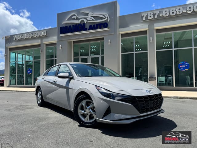 2023 Hyundai Elantra SE