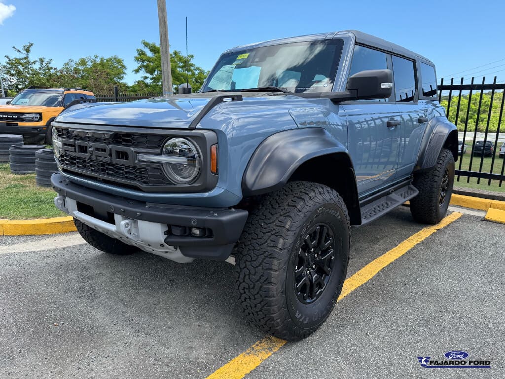 2023 Ford Bronco Raptor 4x4's photo