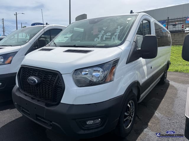 2025 Ford Transit Passenger Wagon XL
