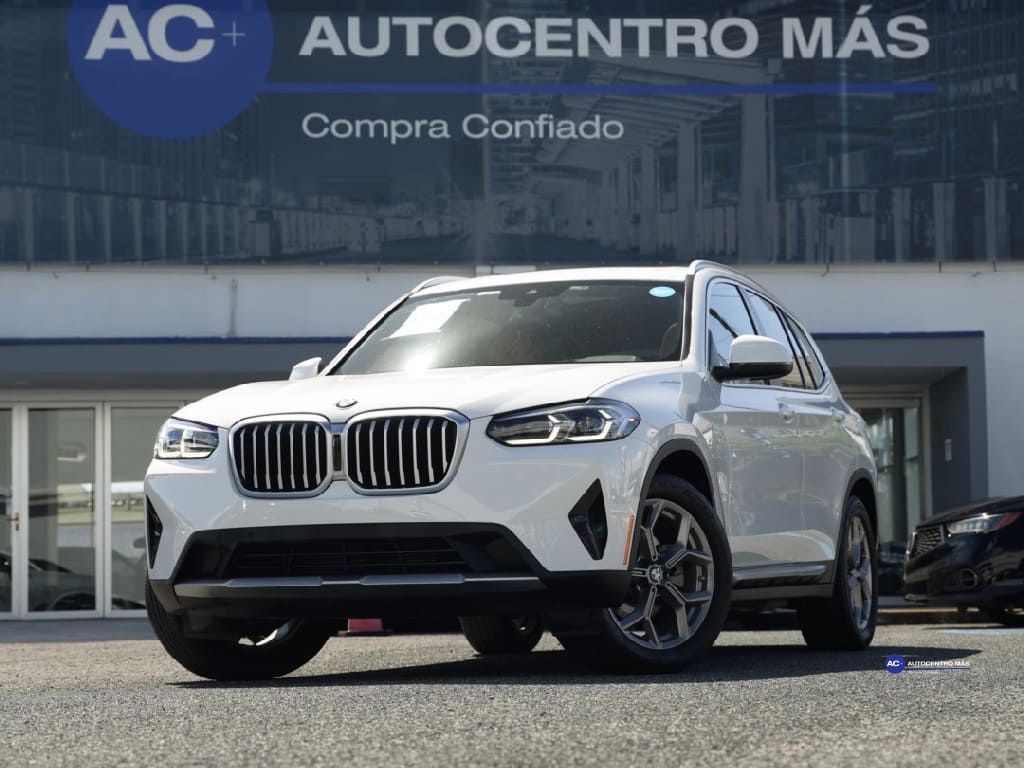 2022 BMW X3 sDrive30i's photo