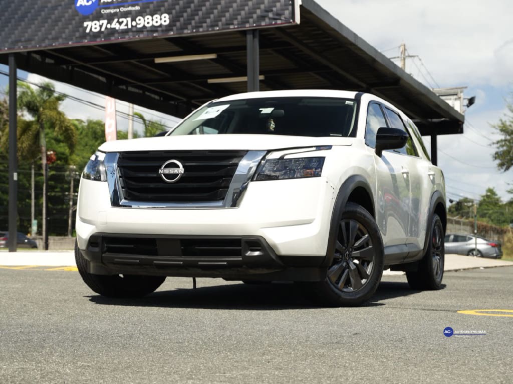2023 Nissan Pathfinder S 2WD's photo