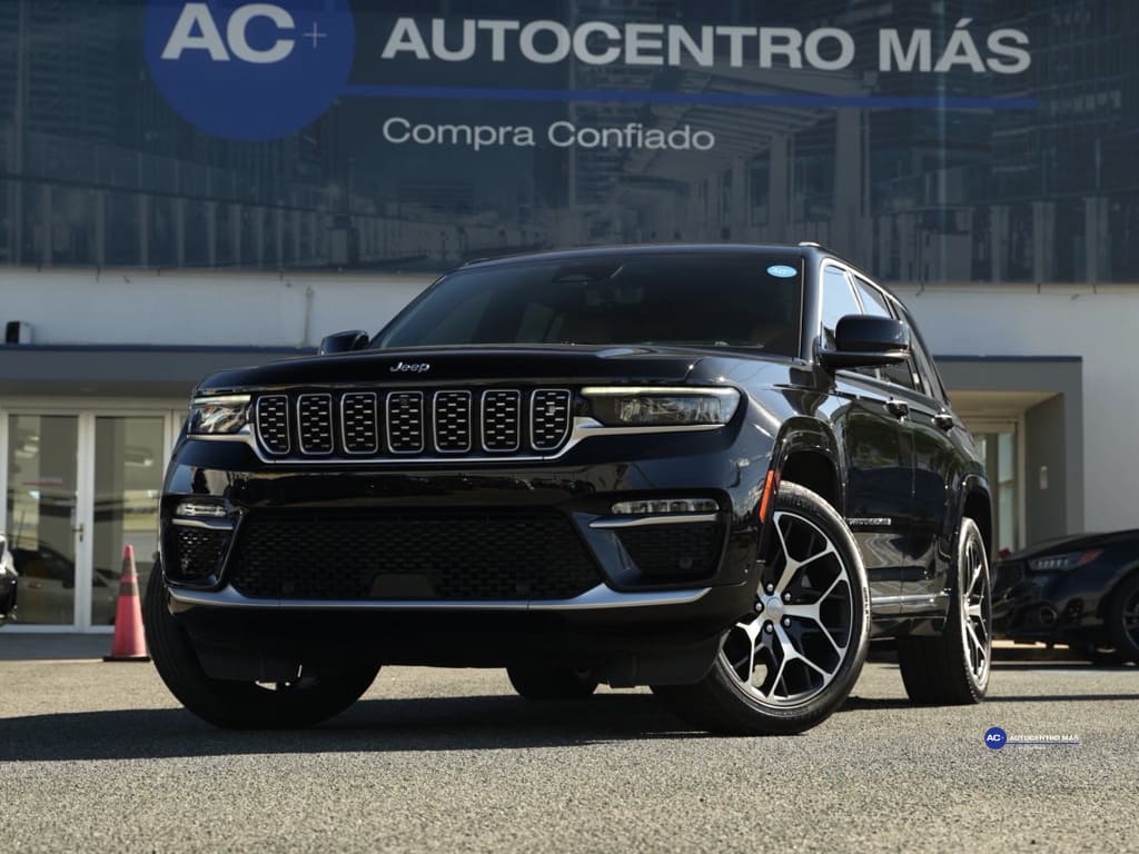 2023 Jeep Grand Cherokee Summit Reserve 4x4's photo