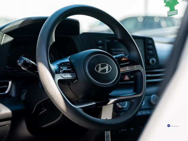Hyundai Elantra SE 2024