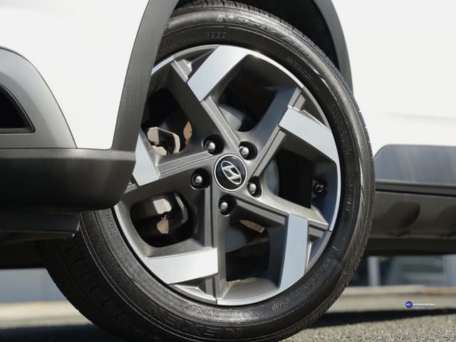 Hyundai Venue Essential 2025