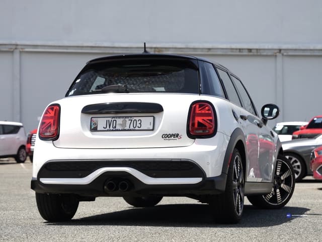 MINI Hardtop 4 Door Cooper S 2023