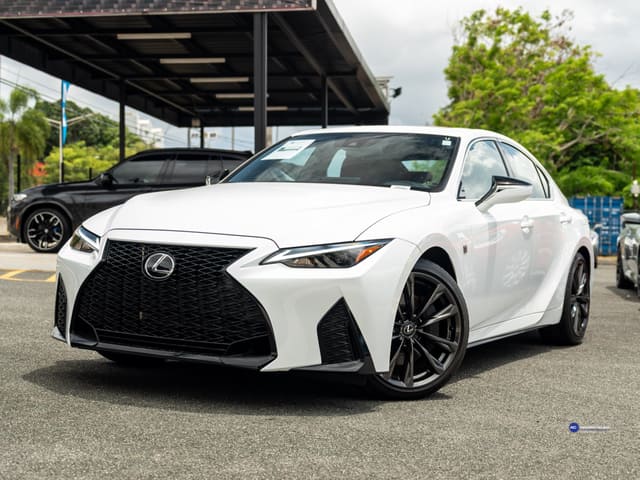 Lexus IS F SPORT Design 2025