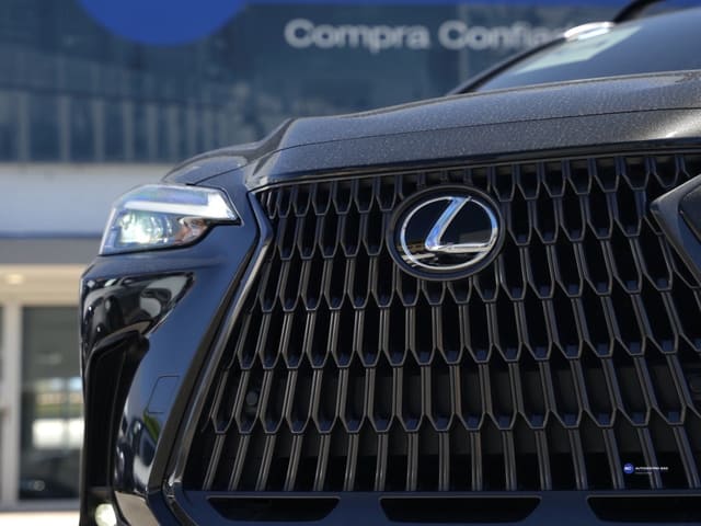 Lexus NX Premium 2024