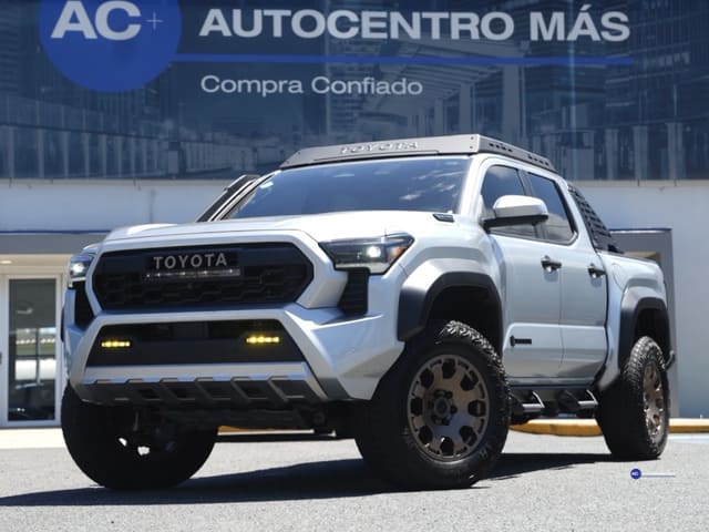 Toyota Tacoma 4WD Trailhunter HV 2024