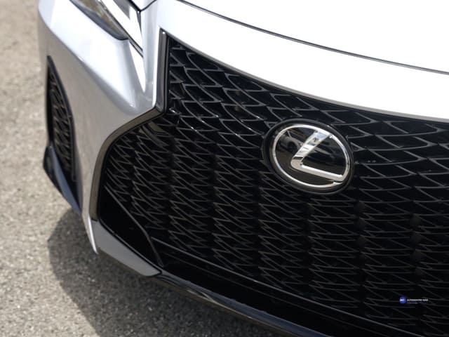Lexus IS F SPORT Design 2025