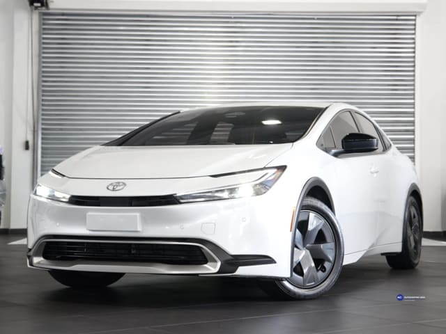 Toyota Prius Plug-In Hybrid SE 2025