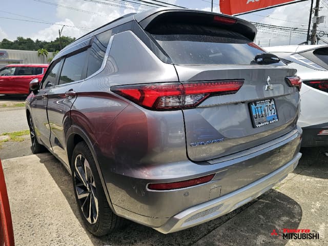 2022 Mitsubishi Outlander SE