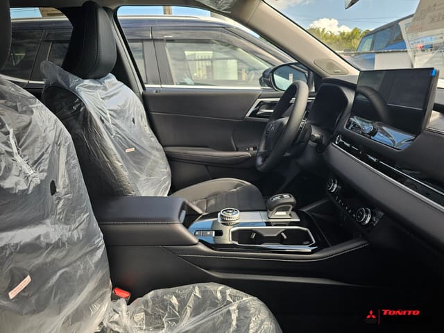 2026 Mitsubishi Outlander SE