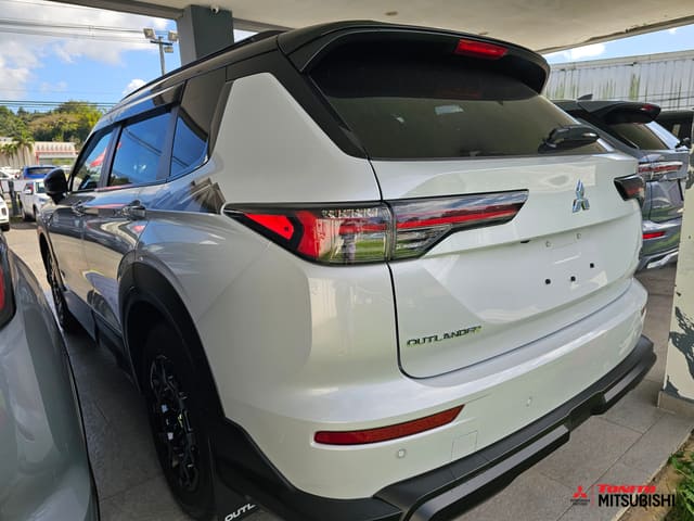 2026 Mitsubishi Outlander SE