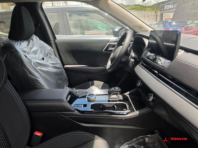 2026 Mitsubishi Outlander ES