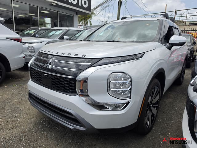 2026 Mitsubishi Outlander SE