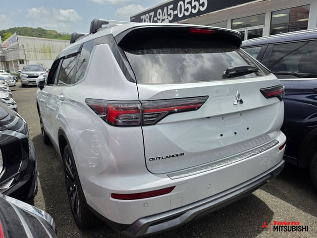 2026 Mitsubishi Outlander SE