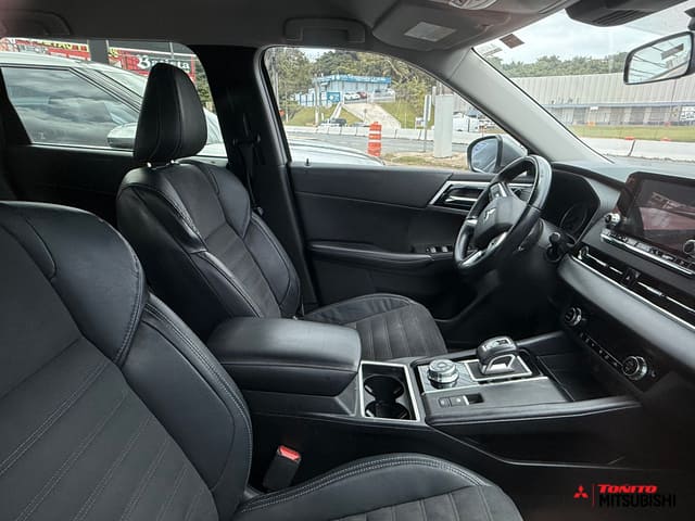 2022 Mitsubishi Outlander SE