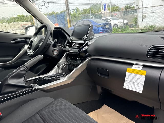 2026 Mitsubishi ECLIPSE CROSS LE