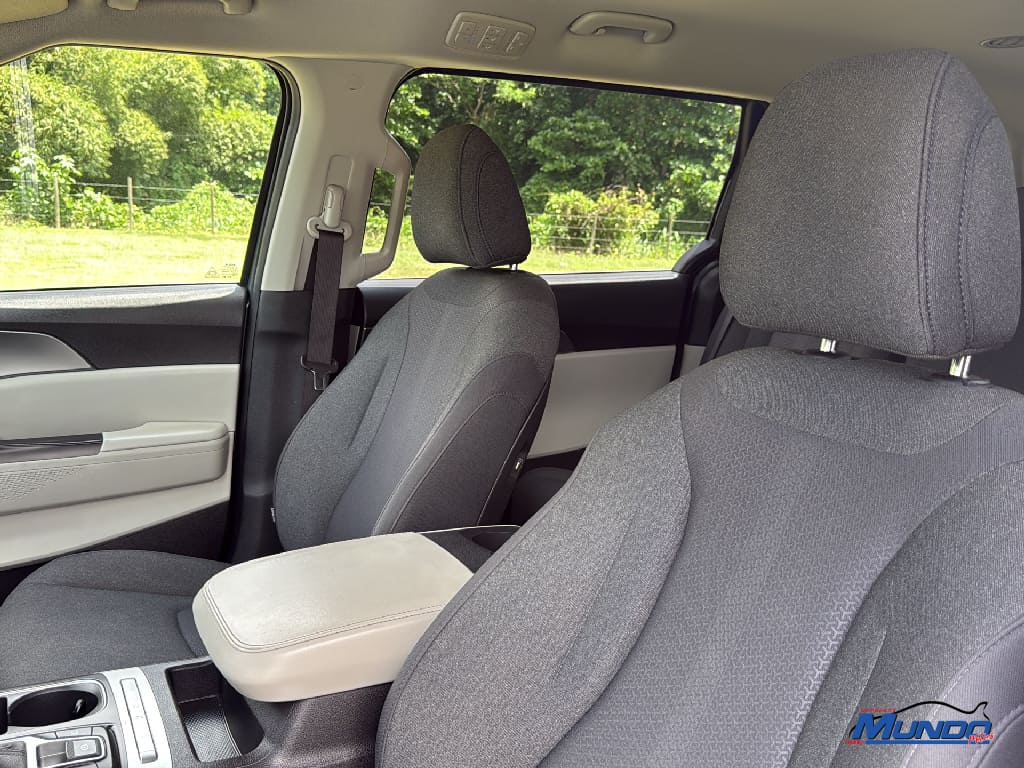 2024 Kia Carnival's photo