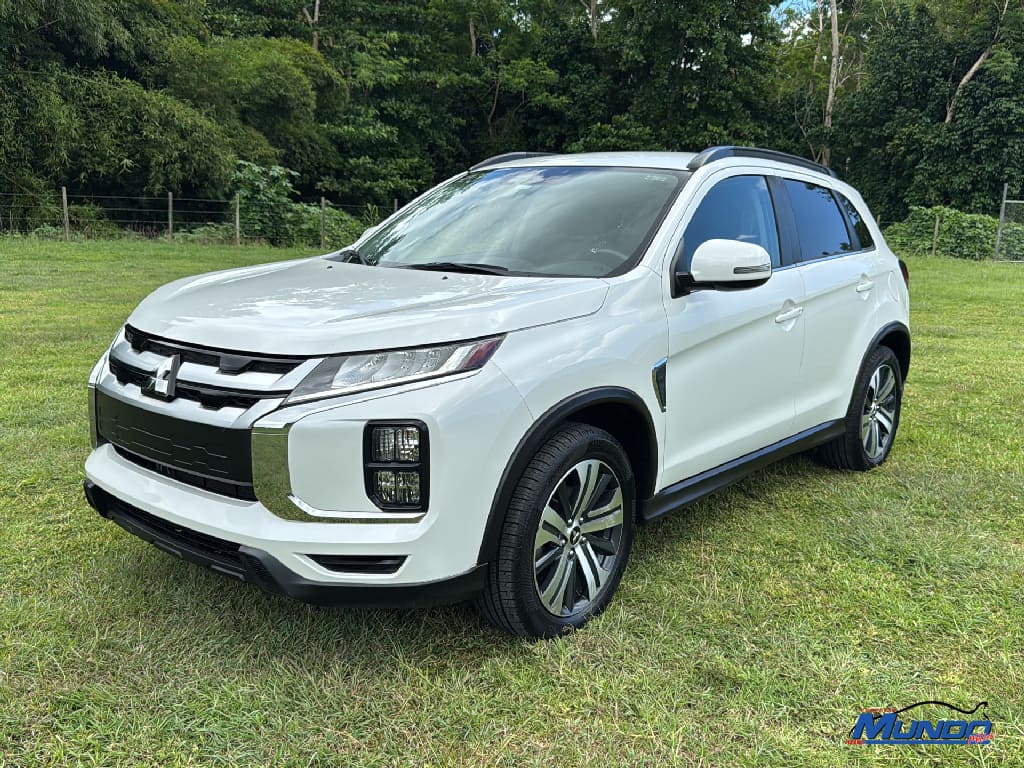 2021 Mitsubishi Outlander Sport's photo