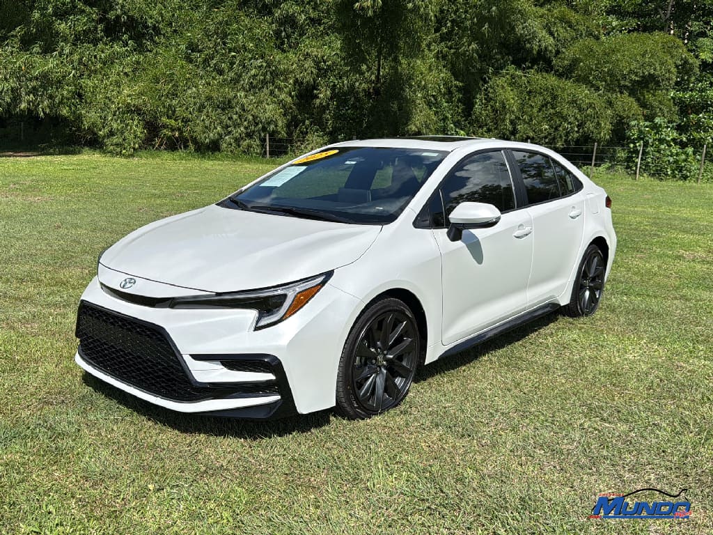 2025 Toyota Corolla XSE's photo