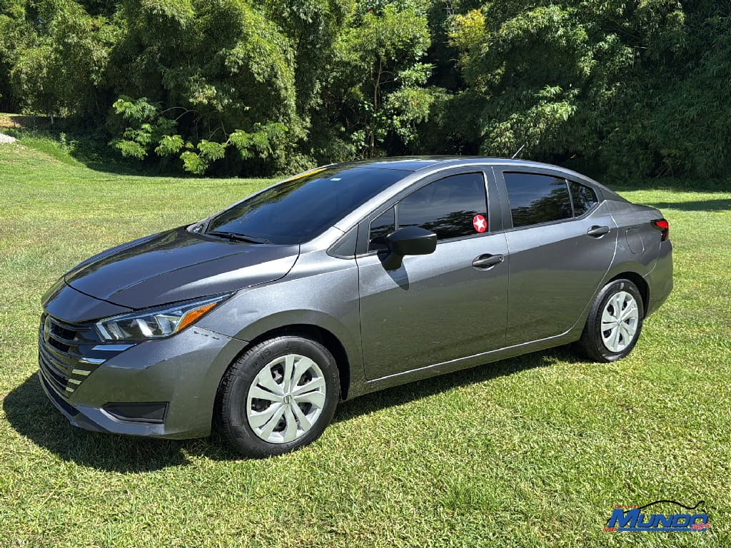 2024 Nissan Versa Sedan S's photo
