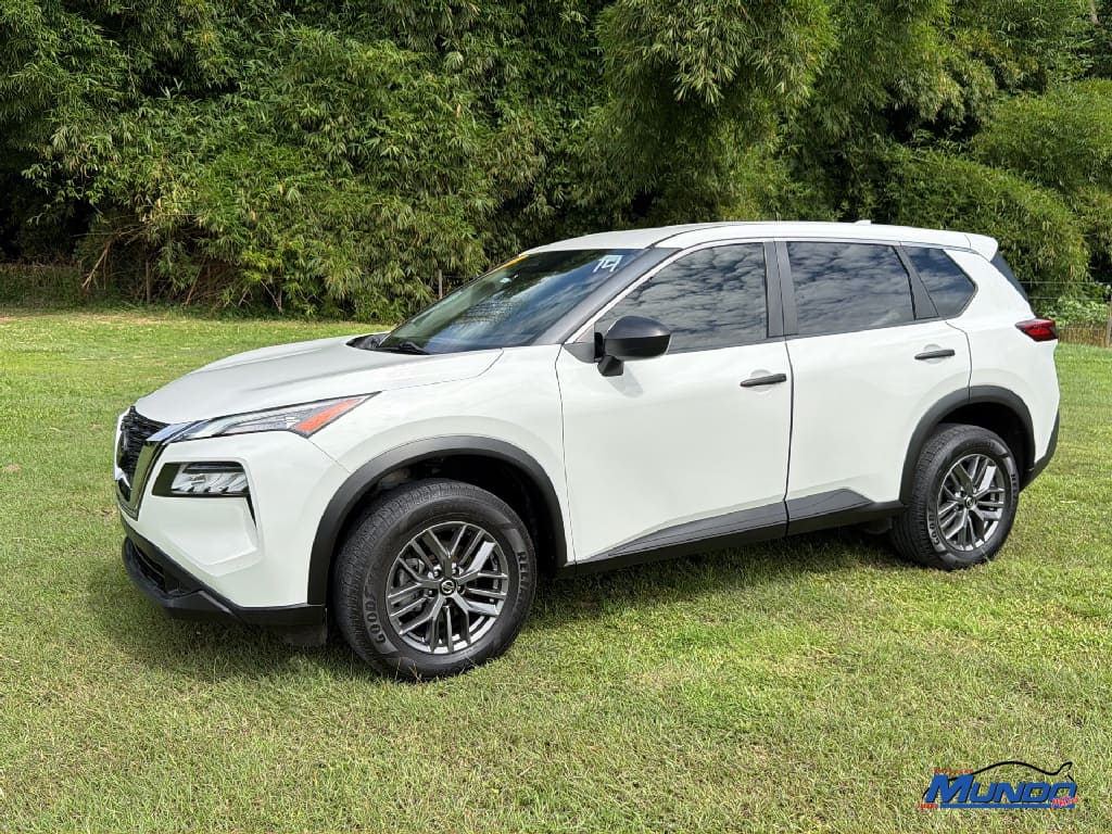 2021 Nissan Rogue S's photo