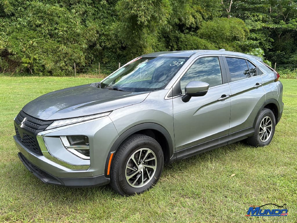 2024 Mitsubishi Eclipse Cross ES's photo