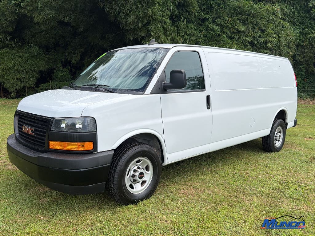 2023 GMC Savana Cargo Work Van's photo