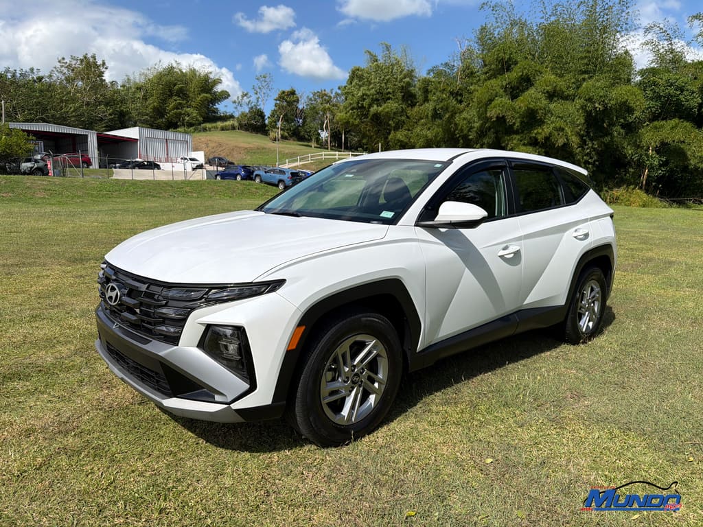 2025 Hyundai Tucson SE's photo